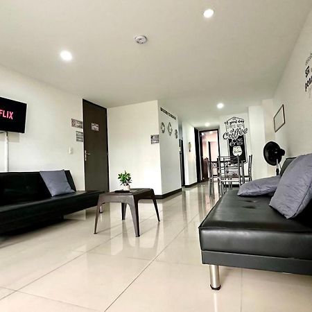 Apto Moderno En Laureles Medellín Exterior foto