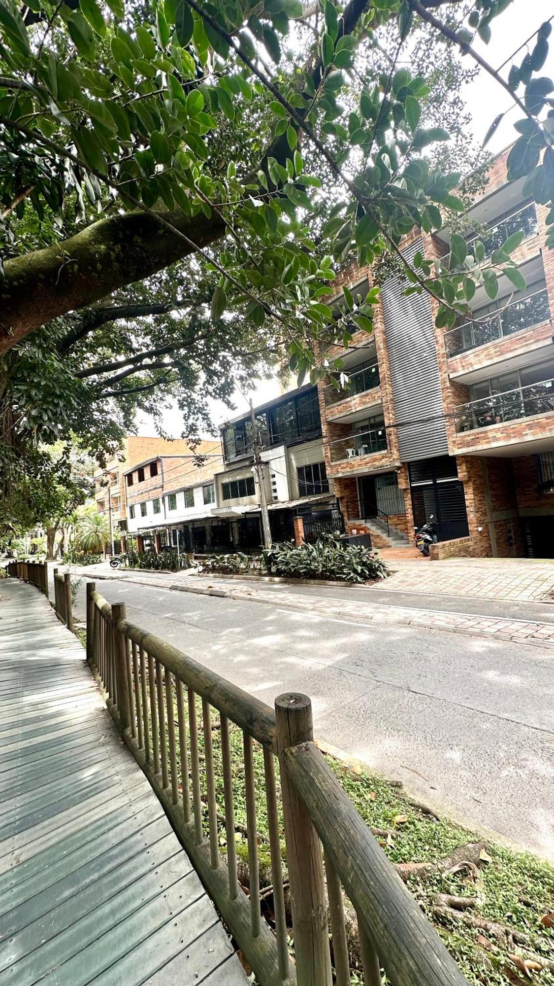 Apto Moderno En Laureles Medellín Exterior foto