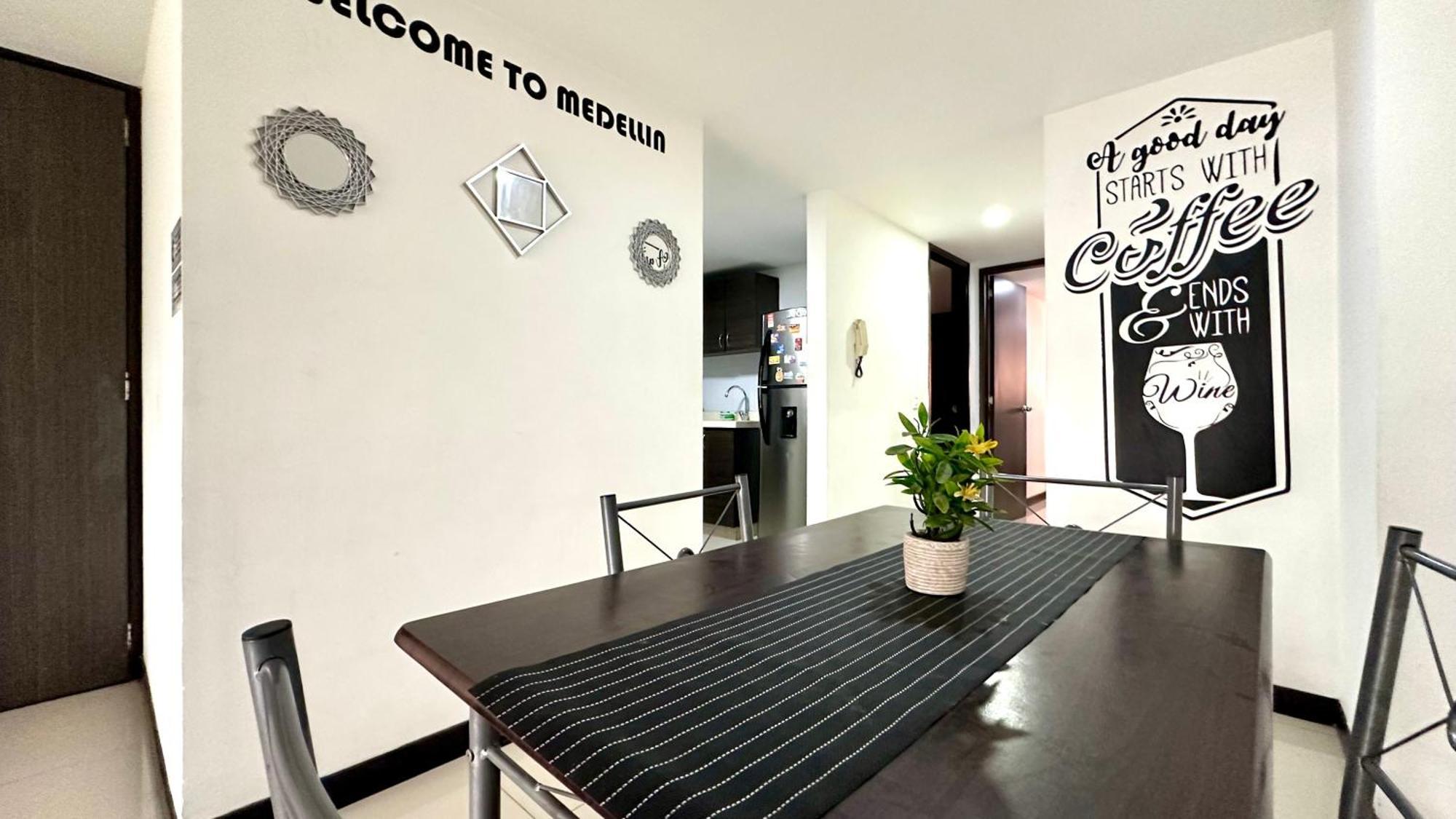 Apto Moderno En Laureles Medellín Exterior foto