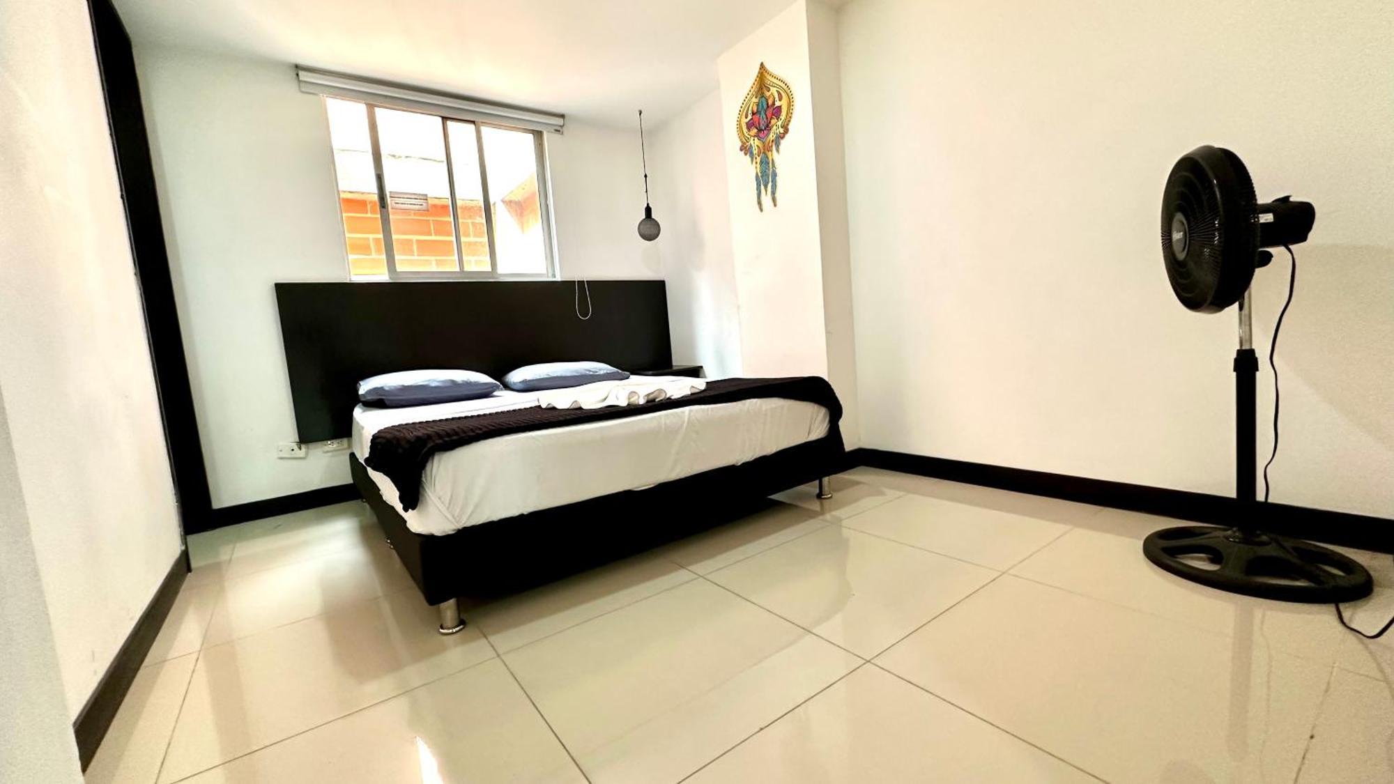 Apto Moderno En Laureles Medellín Exterior foto