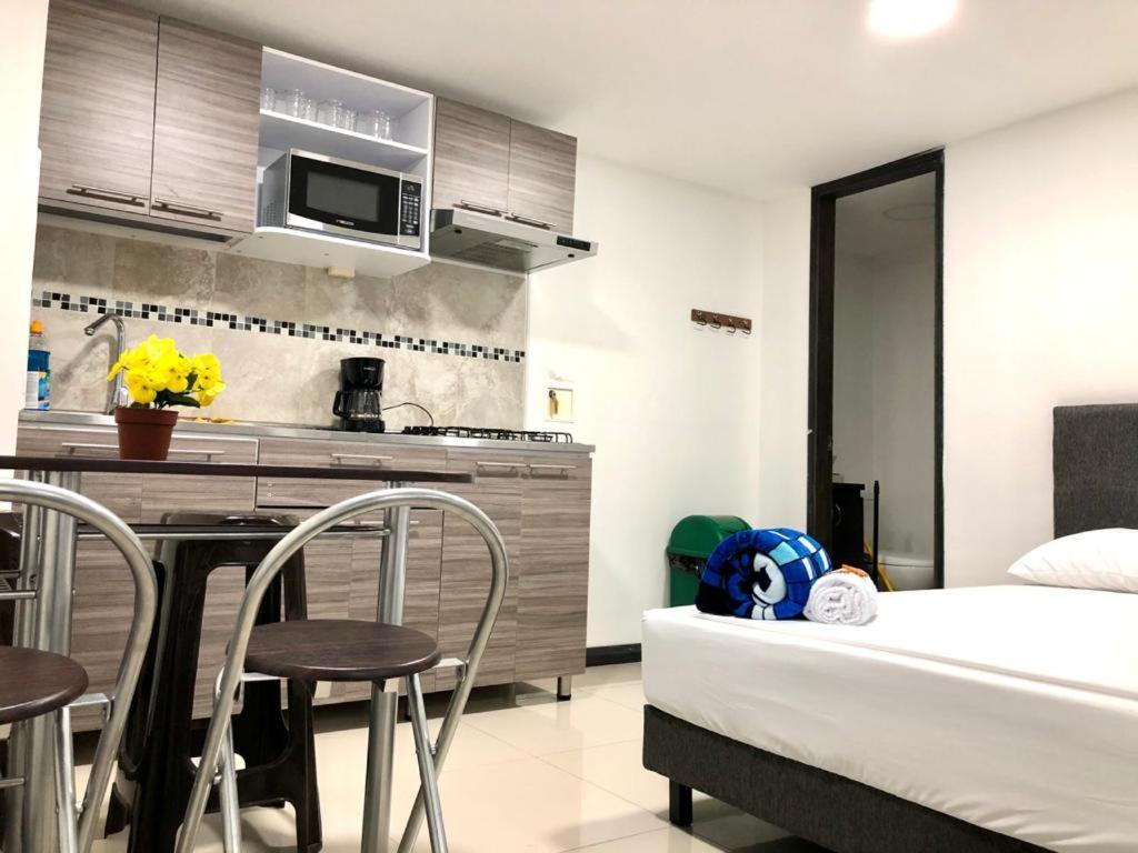 Apto Moderno En Laureles Medellín Exterior foto